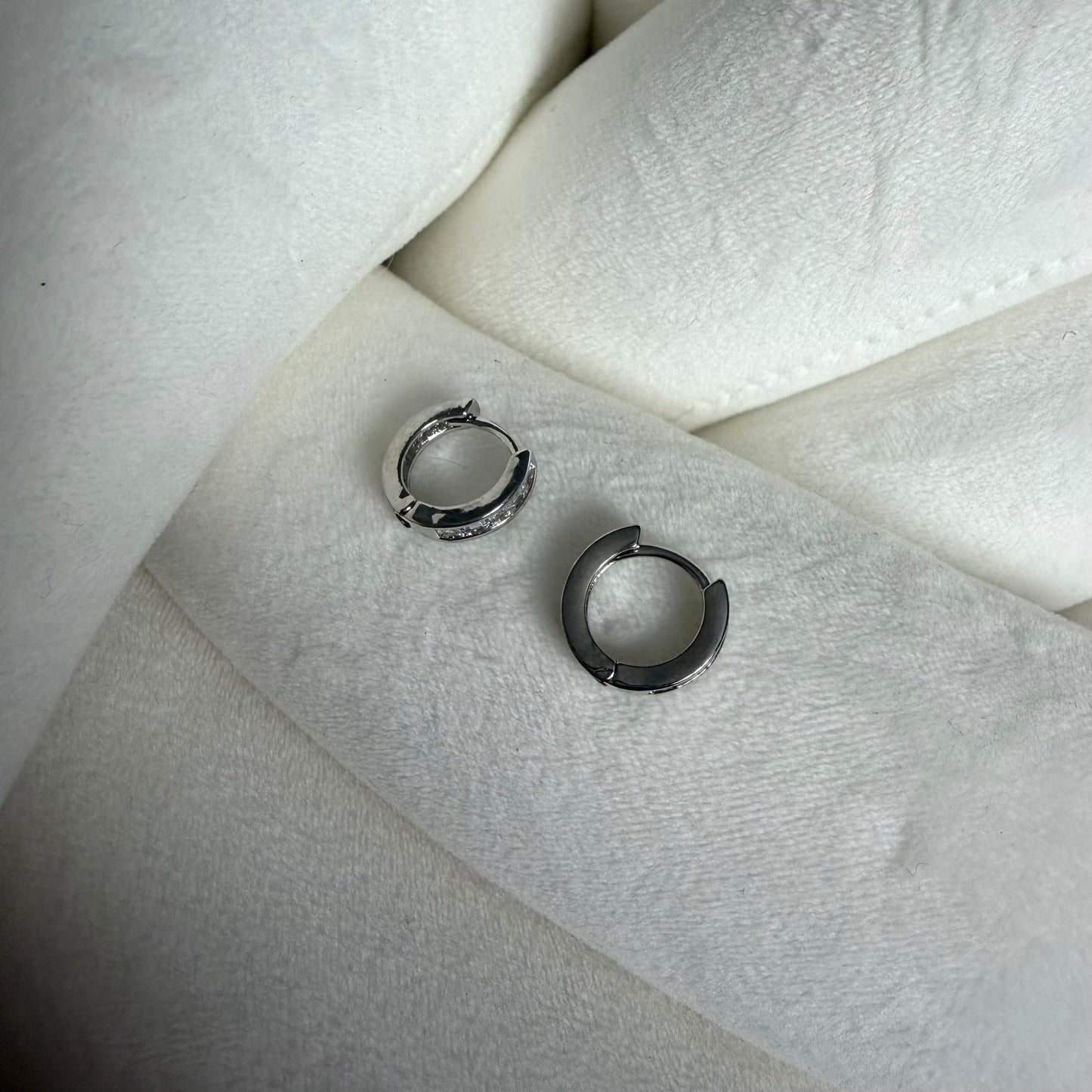 Smooth silver hoops