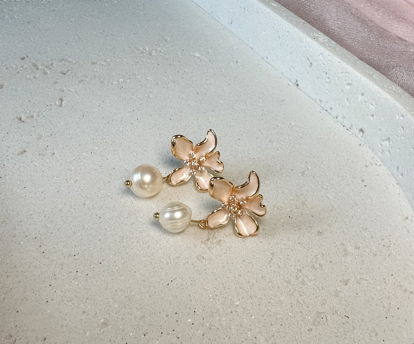 Lila Pearl Earrings