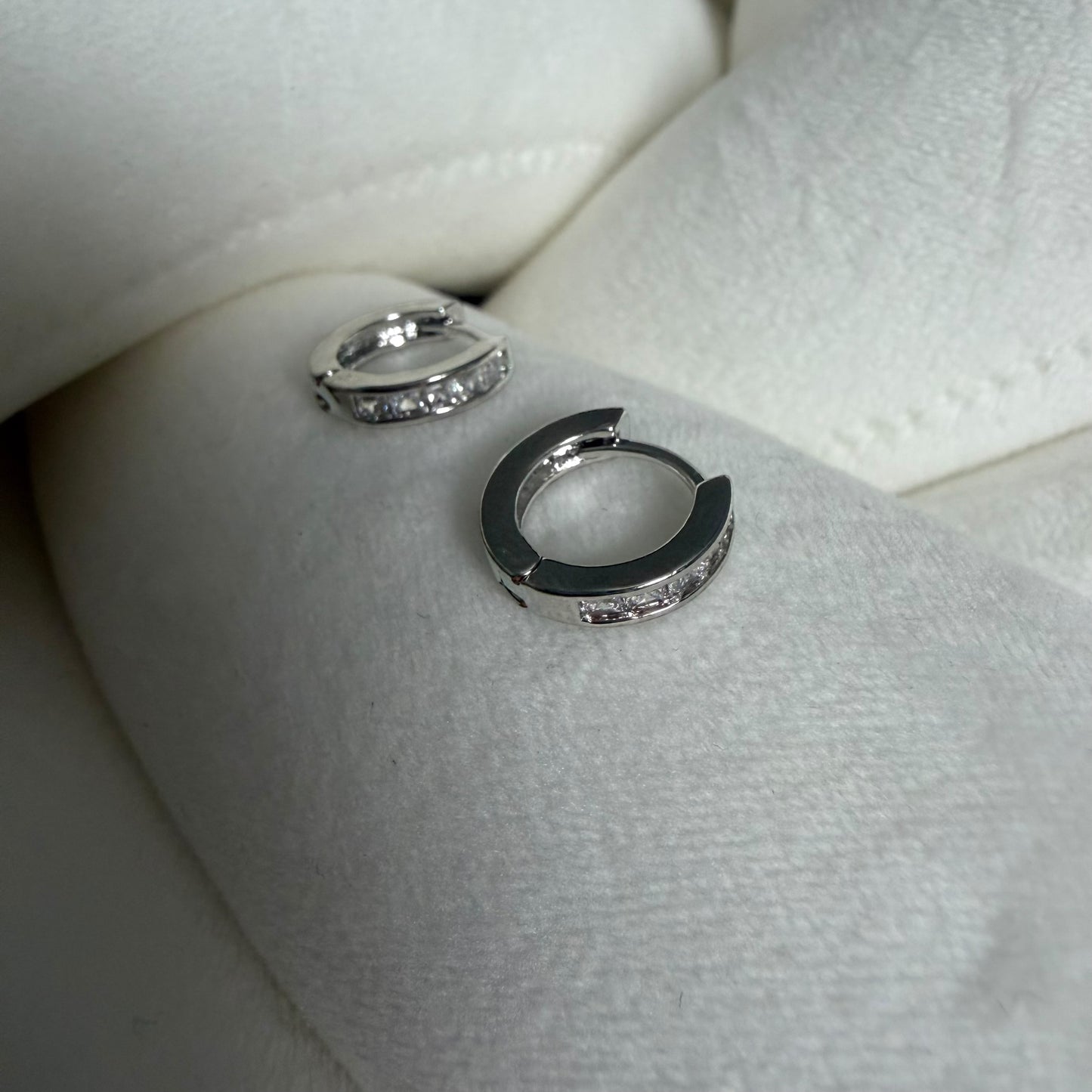 Smooth silver hoops